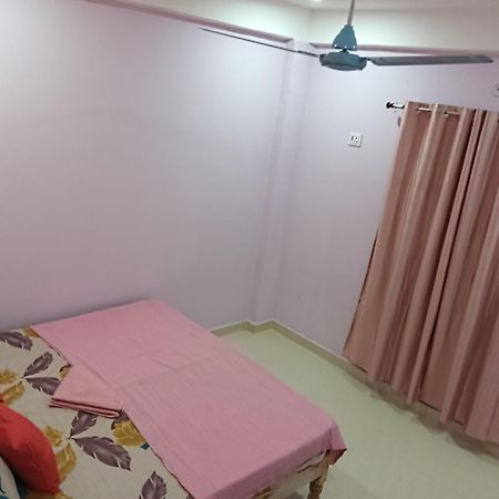 Kedar Guest House Ayodhya מראה חיצוני תמונה